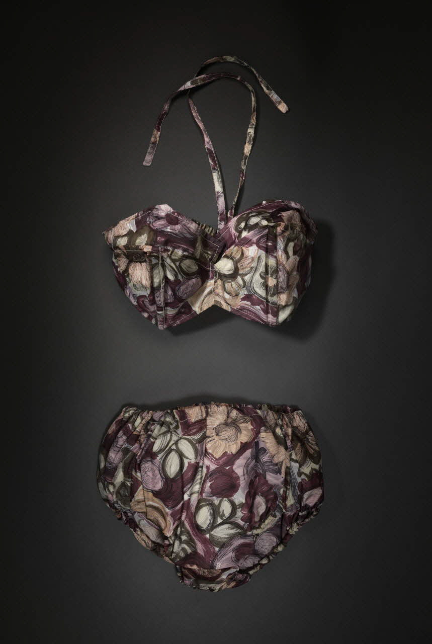 maillot de bain deux pièces France 1950-1959 2018.65.9.1-2 Photo Mucem/ Yves Inchierman