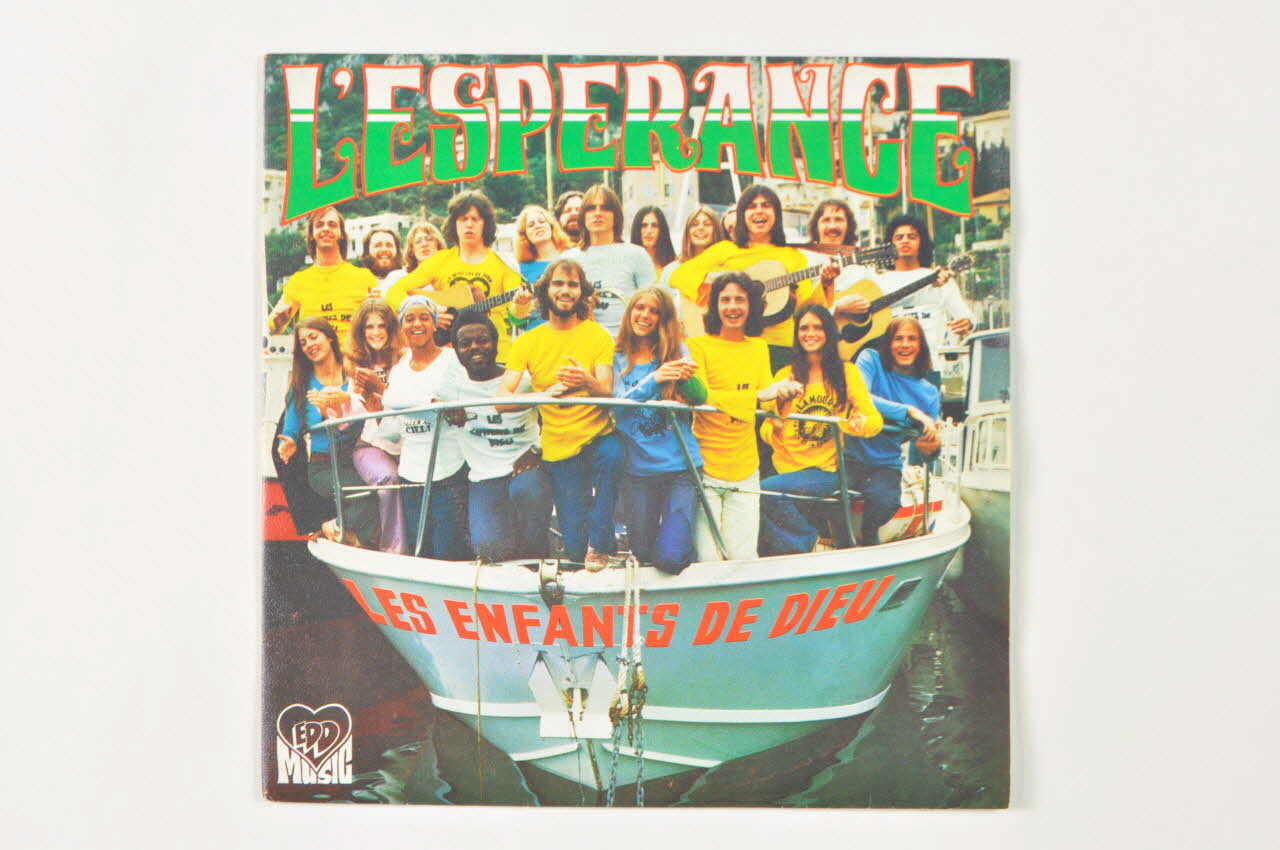 disque 45 tours We love you France 2001.69.16.2722.1-2 Photo Mucem