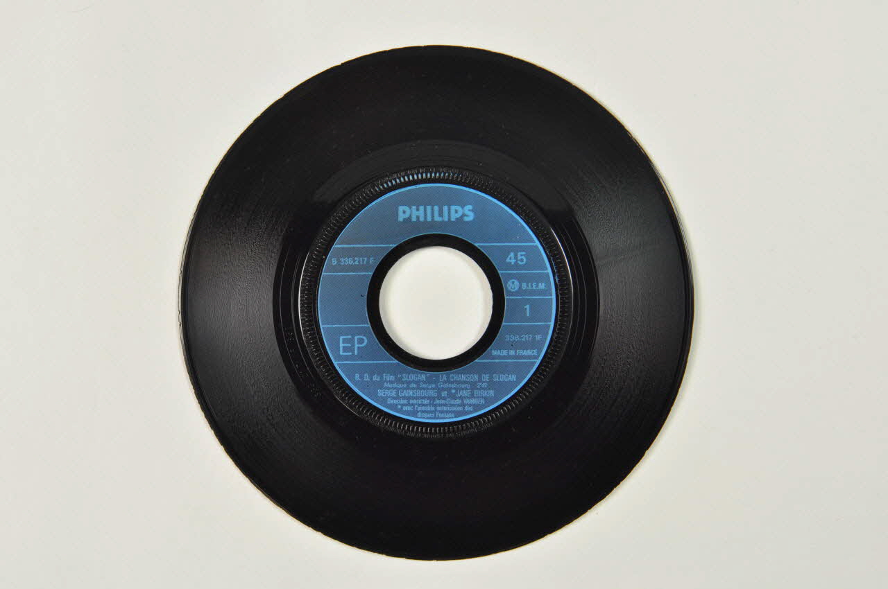 disque 45 tours La chanson de slogan 2001.69.16.2781 Photo Mucem