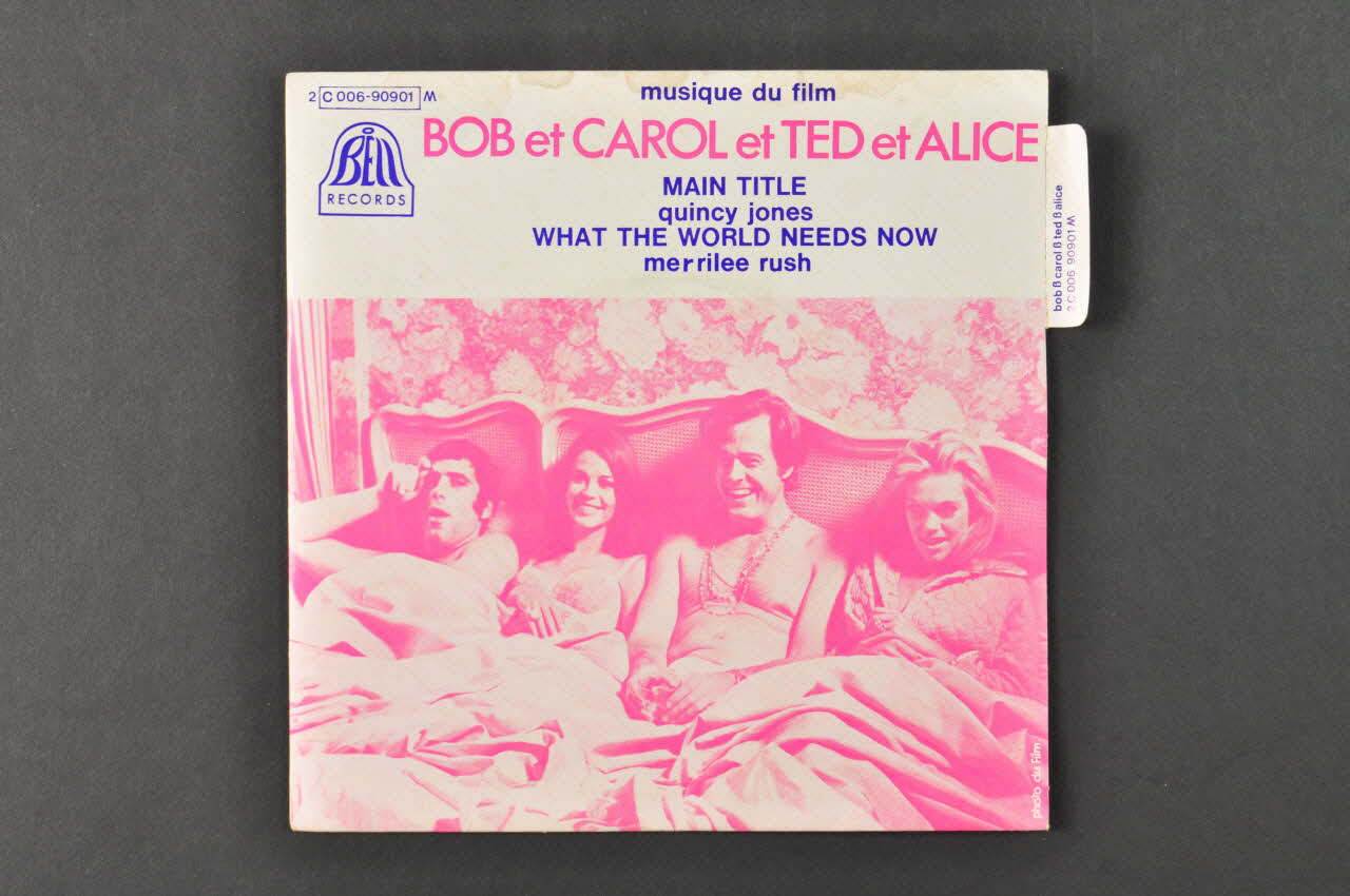 disque 45 tours What the world needs now 2001.69.16.2792.1-2 Photo Mucem