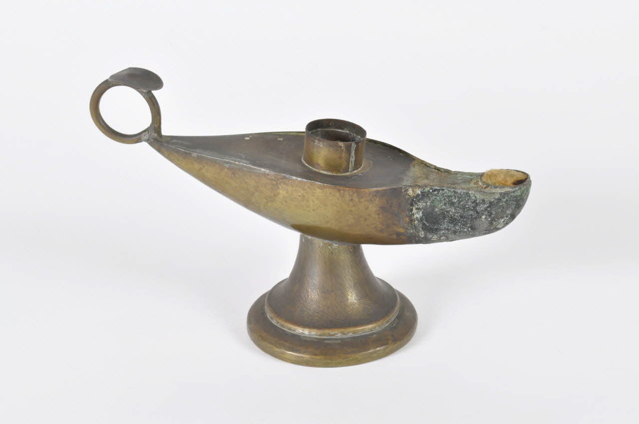 OBJET MACONNIQUE Lampe à huile 1947.14.4 Photo Mucem
