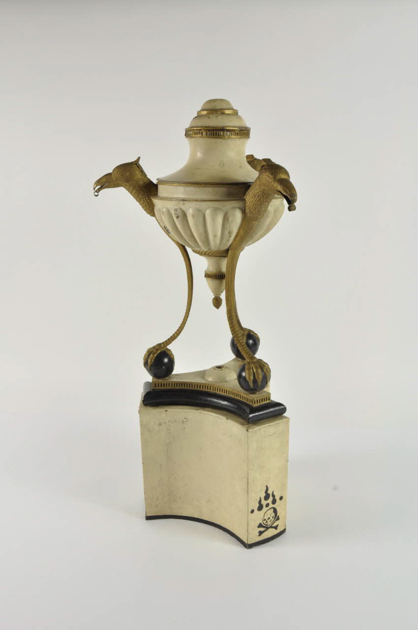 vase 1863 1947.14.40.1-3 Photo Mucem