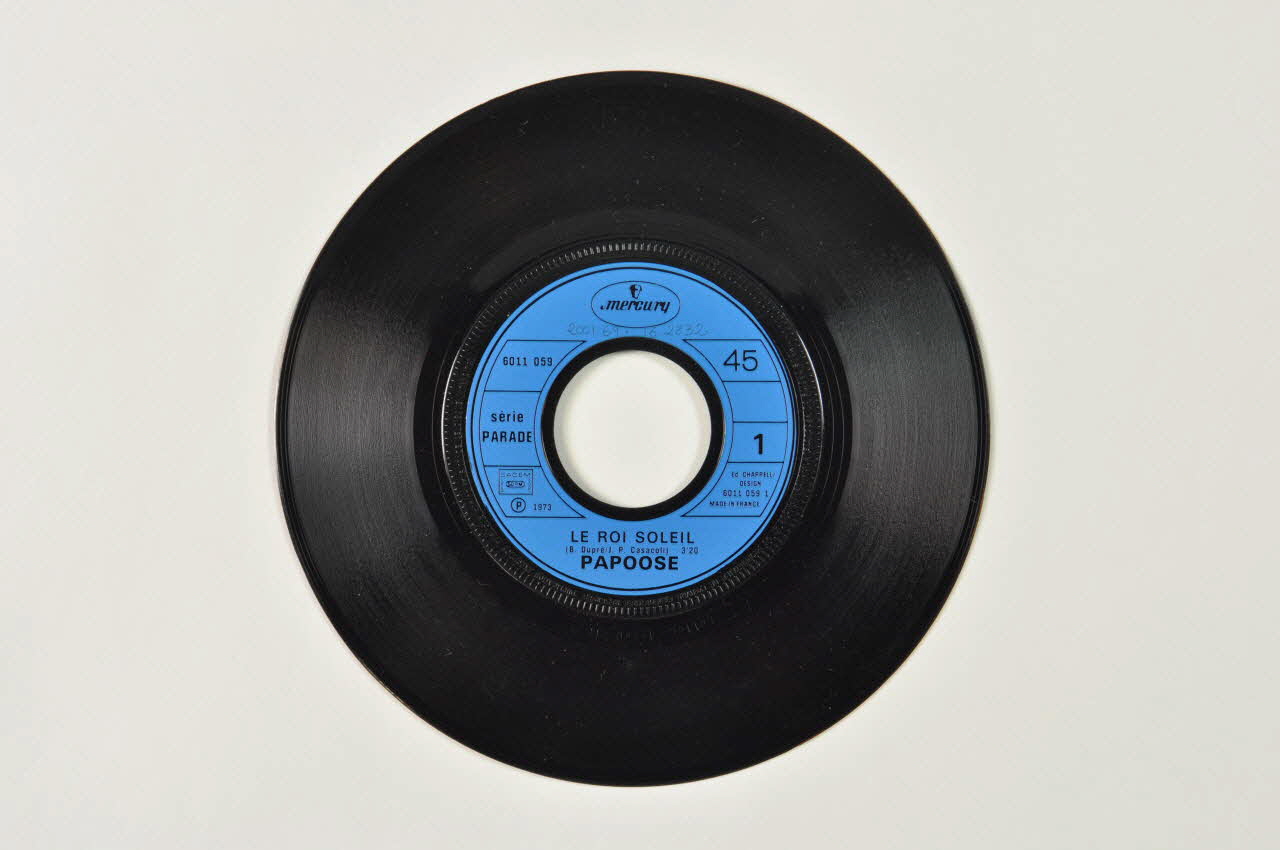 disque 45 tours Moi y'en a papoose 2001.69.16.2832 Photo Mucem