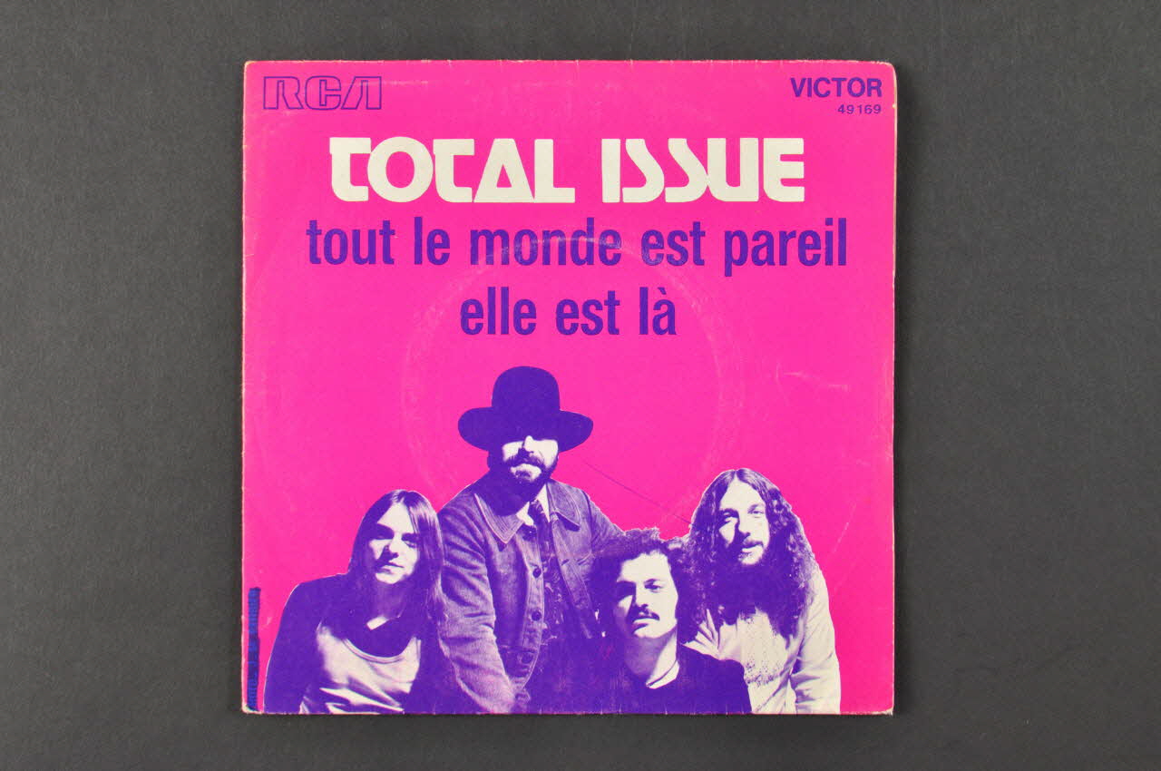 disque 45 tours Elle est là 2001.69.16.2846.1-2 Photo Mucem