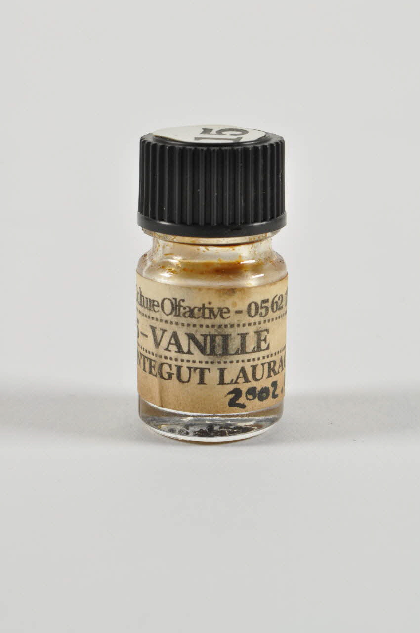 flacon 2002.192.46 Photo Mucem