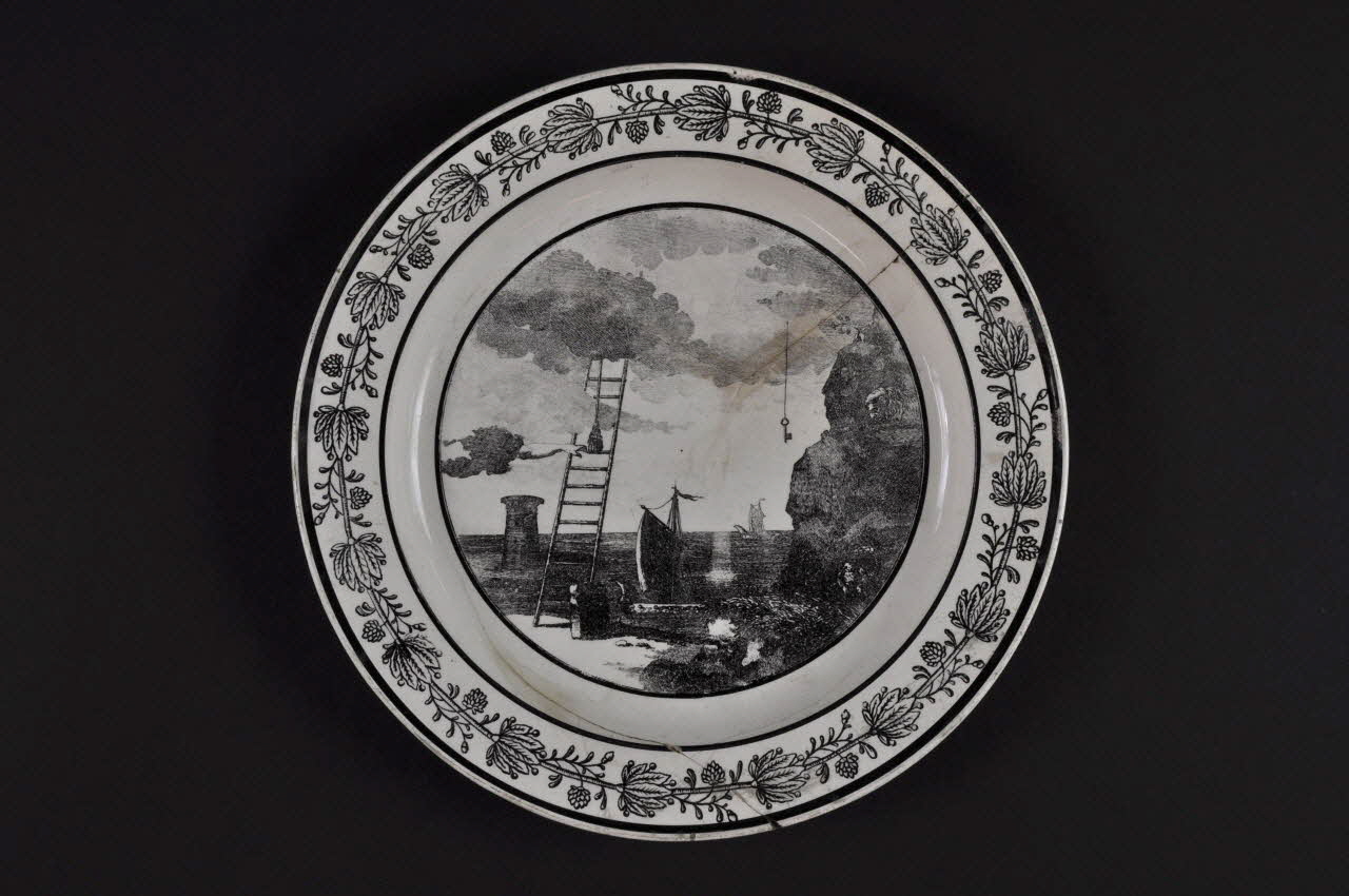 assiette plate 1947.19.2 Photo Mucem