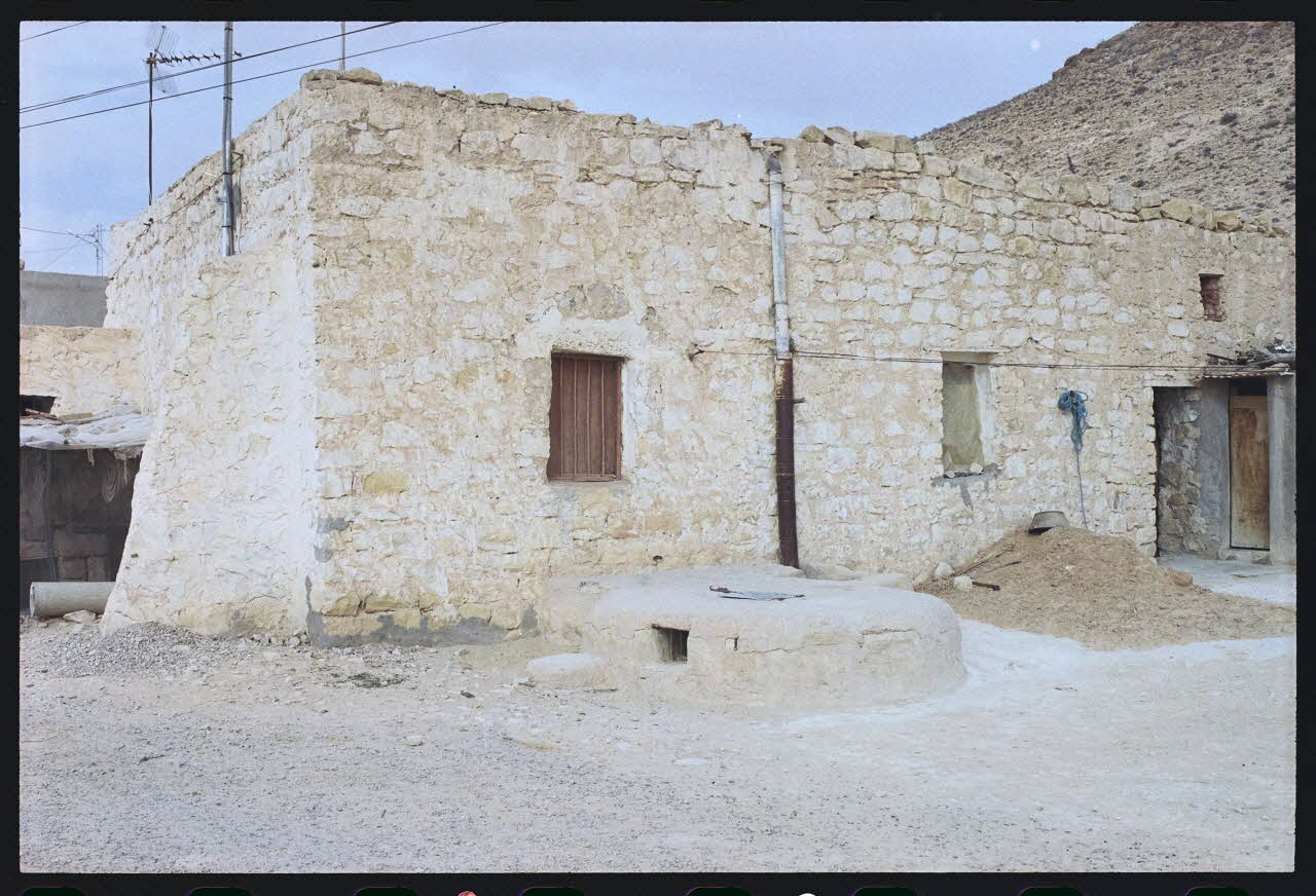 photographie MNATP. Enquête sur l'huile d'olive conduite par Jean-François Charnier (2003) Gouvernorat de Gabès, Tunisie 2003 Ph.2003.28.116 Photo
