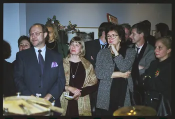 Danièle Adam ; Hervé Jézéquel photographie MNATP. Exposition. Musiciens des rues de Paris (18 novembre 1997 - 27 avril 1998) Ile-de-France, France 1997/11/18 Ph.2008.00.5.11 Photo