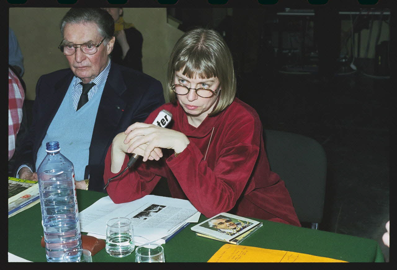 Danièle Adam ; Hervé Jézéquel photographie MNATP. Exposition. Musiciens des rues de Paris (18 novembre 1997 - 27 avril 1998) Ile-de-France, France 1998/3/23 Ph.2008.00.5.31  Photo
