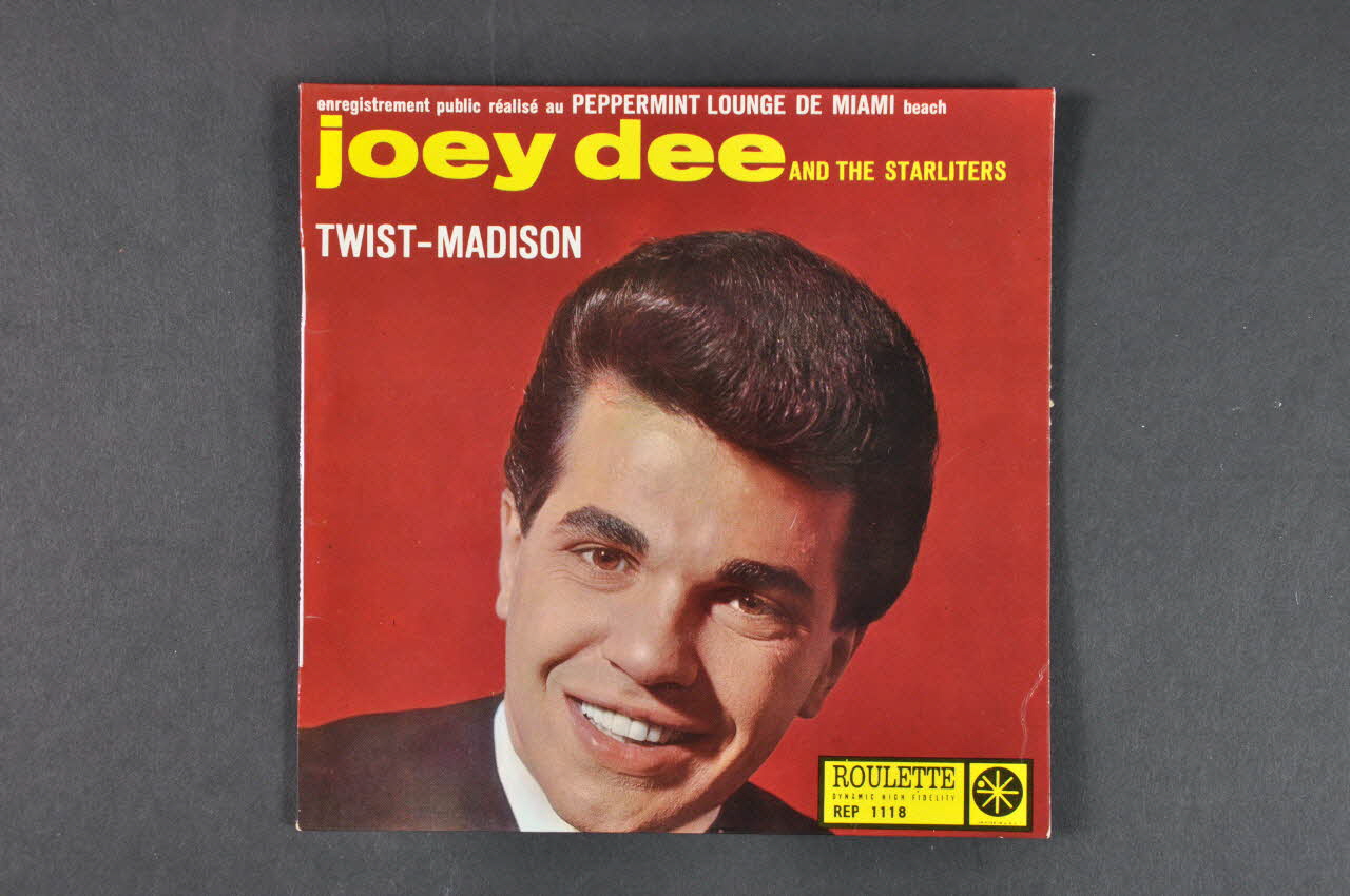 pochette de disque You must have been a beautiful baby 2001.69.16.2987 Photo Mucem