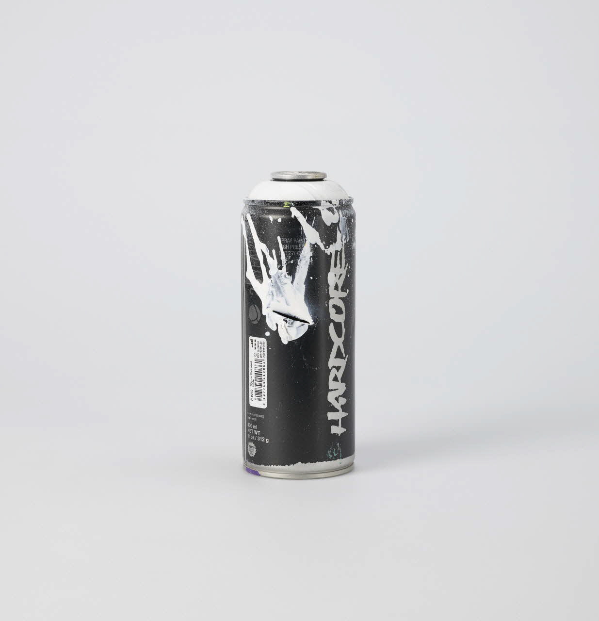 Montana Colors bombe à pulvériser Bombe aérosol perçée avec une spatule Midi-Pyrénées, France 2020 2022.5.5.1-2 Photo Mucem / Marianne Kuhn