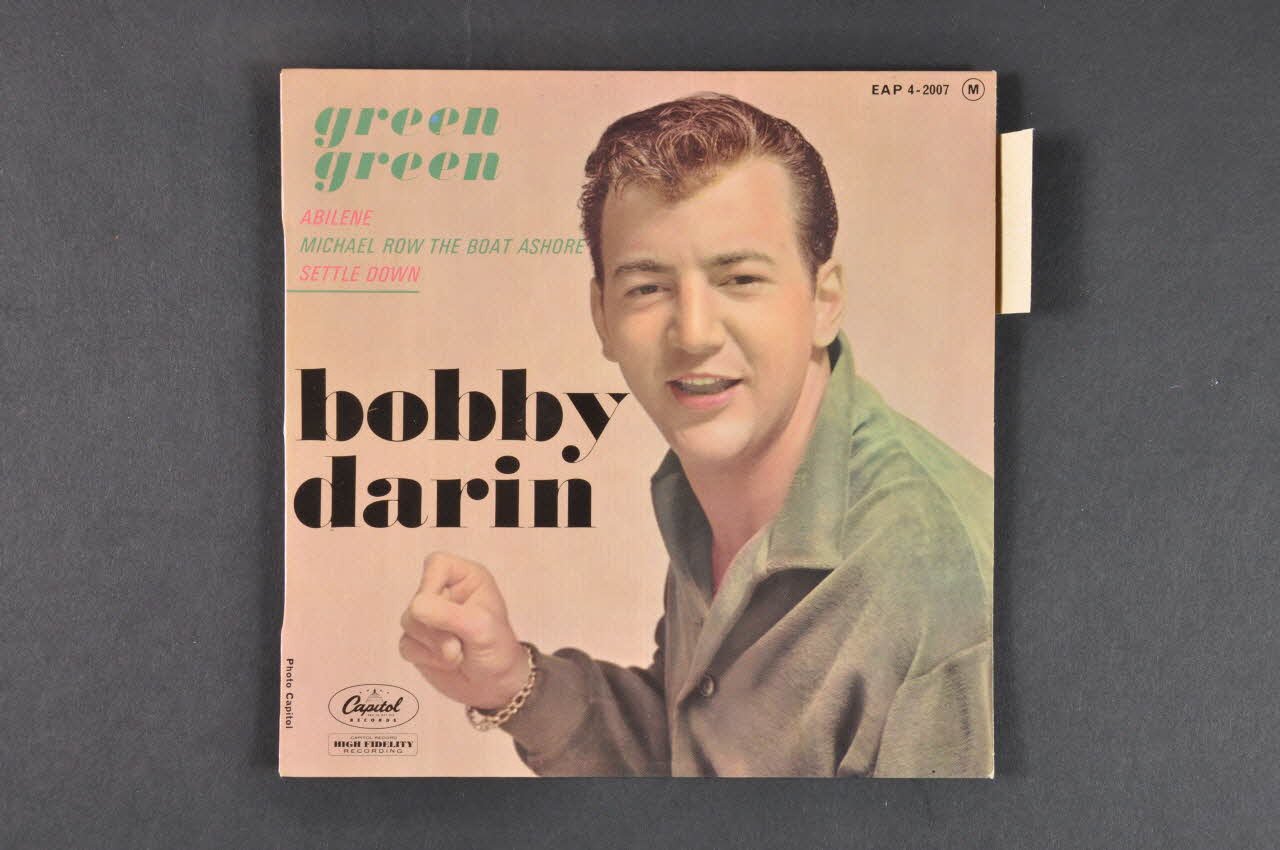 pochette de disque Settle down 2001.69.16.3033 Photo Mucem