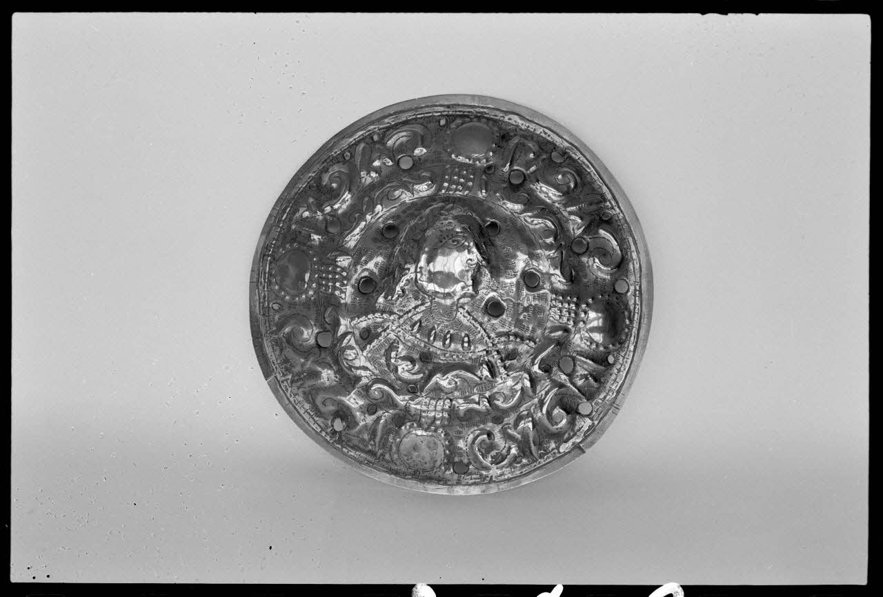 A. Chastanier photographie Bassinoire et couvercle en cuivre. 17è/18è siècle Ile-de-France, France 1973/7/21 Ph.1973.89.302 Photo