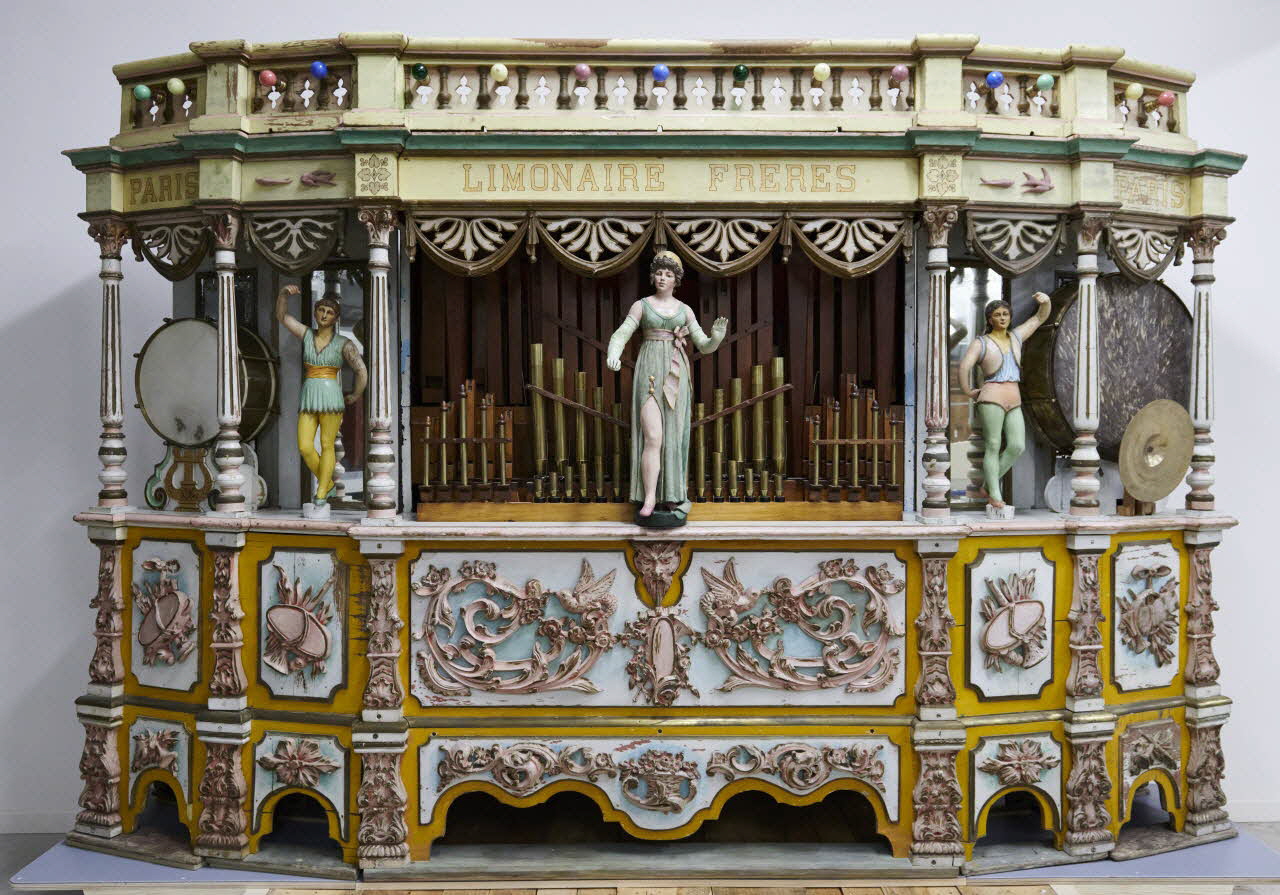 Limonaire Frères orgue forain Orchestrophone à soixante touches - orgue à cartons Ile-de-France, France 1903 1969.33.1 Photo Mucem / Marianne Kuhn