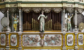 Limonaire Frères orgue forain Orchestrophone à soixante touches - orgue à cartons Ile-de-France, France 1903 1969.33.1 Photo Mucem / Marianne Kuhn