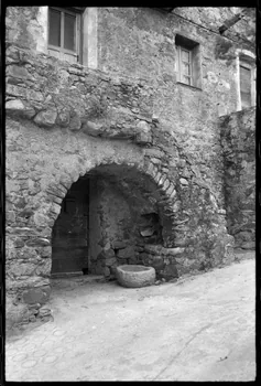 photographie MNATP. Enquête sur l'architecture rurale de la France II (1973-1990) Ph.1973.200.138 Photo