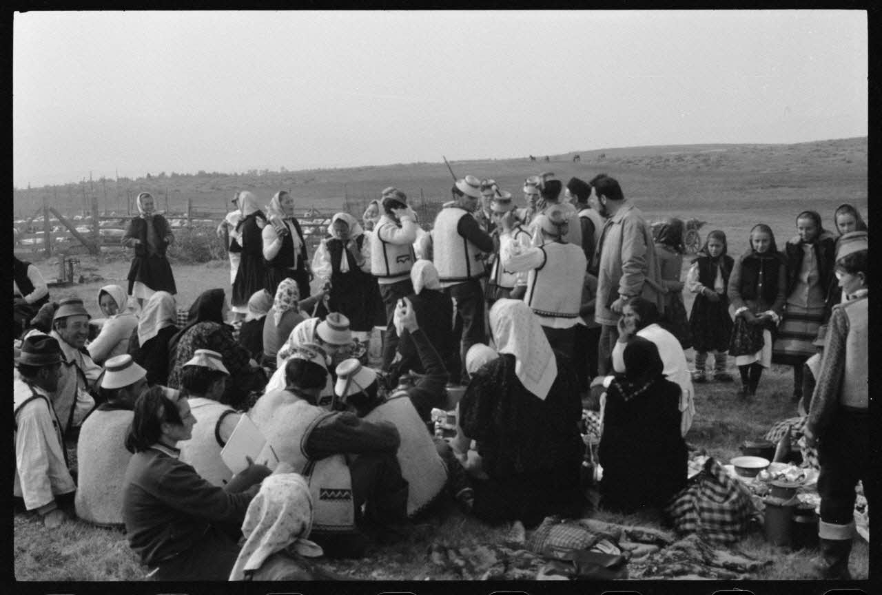 Jean Cuisenier photographie Enquête conduite par Jean Cuisenier en Roumanie (mai 1973) Roumanie 1973/5/1 Ph.1974.3.105 Photo