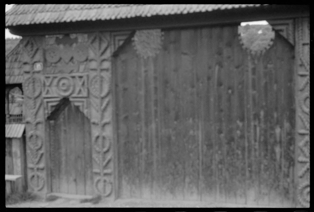 Jean Cuisenier photographie Enquête conduite par Jean Cuisenier en Roumanie (mai 1973) Roumanie 1973/5/1 Ph.1974.3.120 Photo