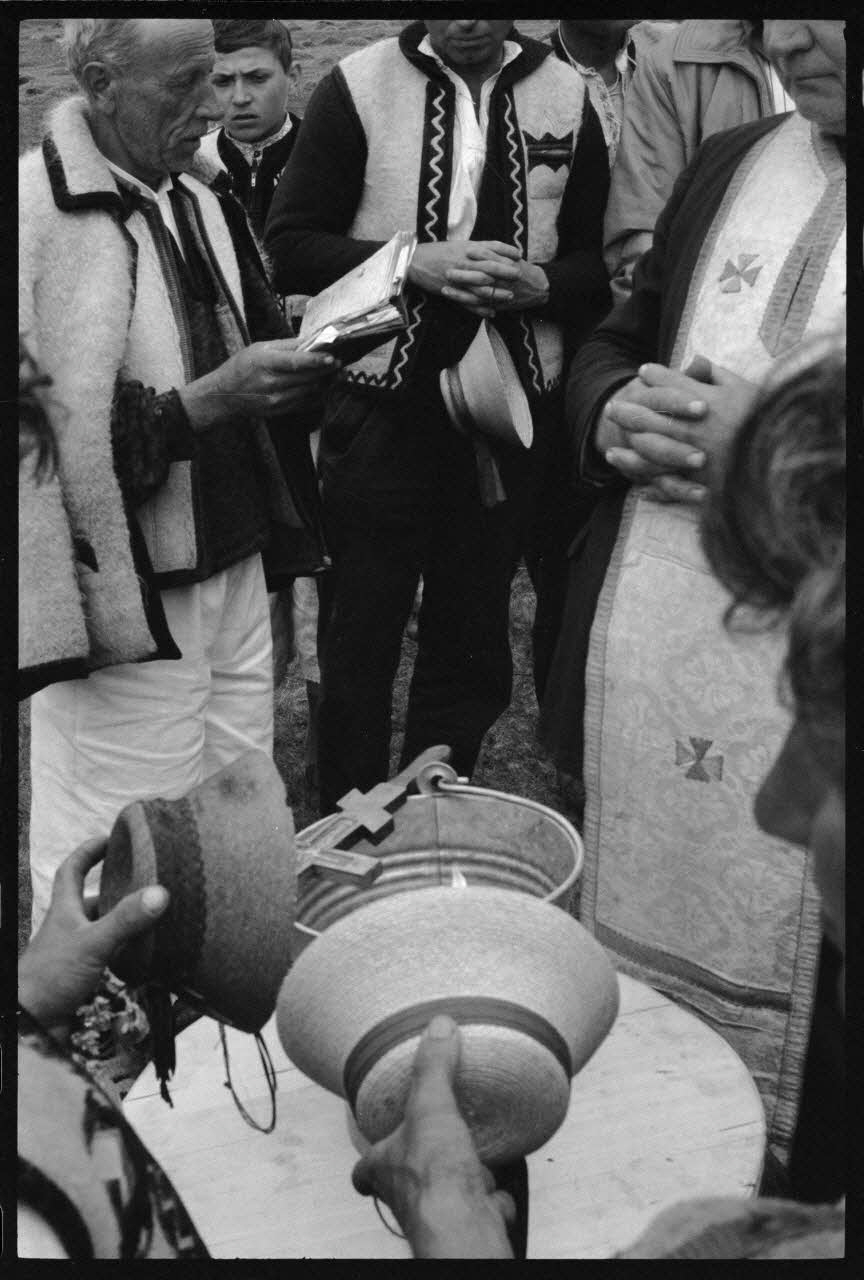 Jean Cuisenier photographie Enquête conduite par Jean Cuisenier en Roumanie (mai 1973) Roumanie 1973/5/1 Ph.1974.3.89 Photo