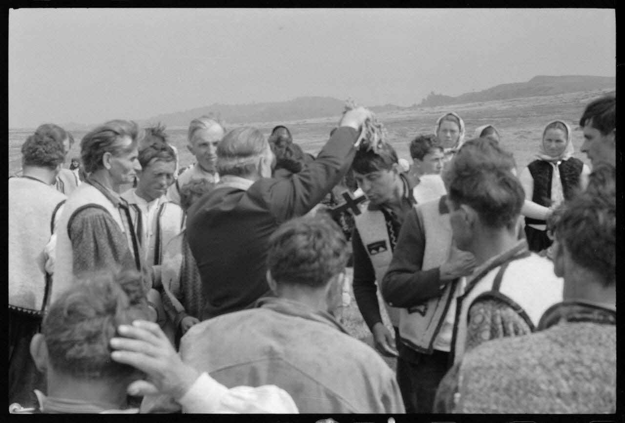 Jean Cuisenier photographie Enquête conduite par Jean Cuisenier en Roumanie (mai 1973) Roumanie 1973/5/1 Ph.1974.3.94 Photo