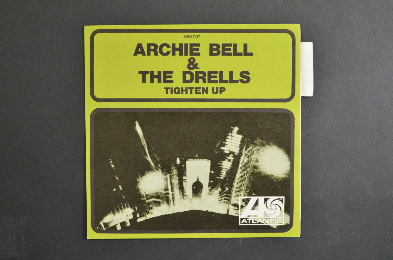 pochette de disque Tighten up 2001.69.16.3162 Photo Mucem