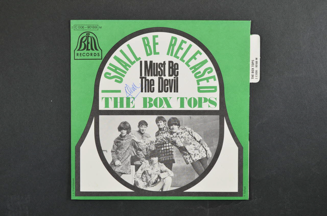 pochette de disque I must be the devil 2001.69.16.3191 Photo Mucem