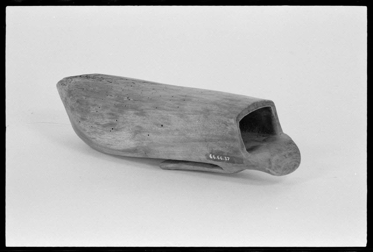 Alain Guey ; A. Chastanier photographie Etui à pierre à faux Ile-de-France, France 1974 Ph.1974.6.377 Photo