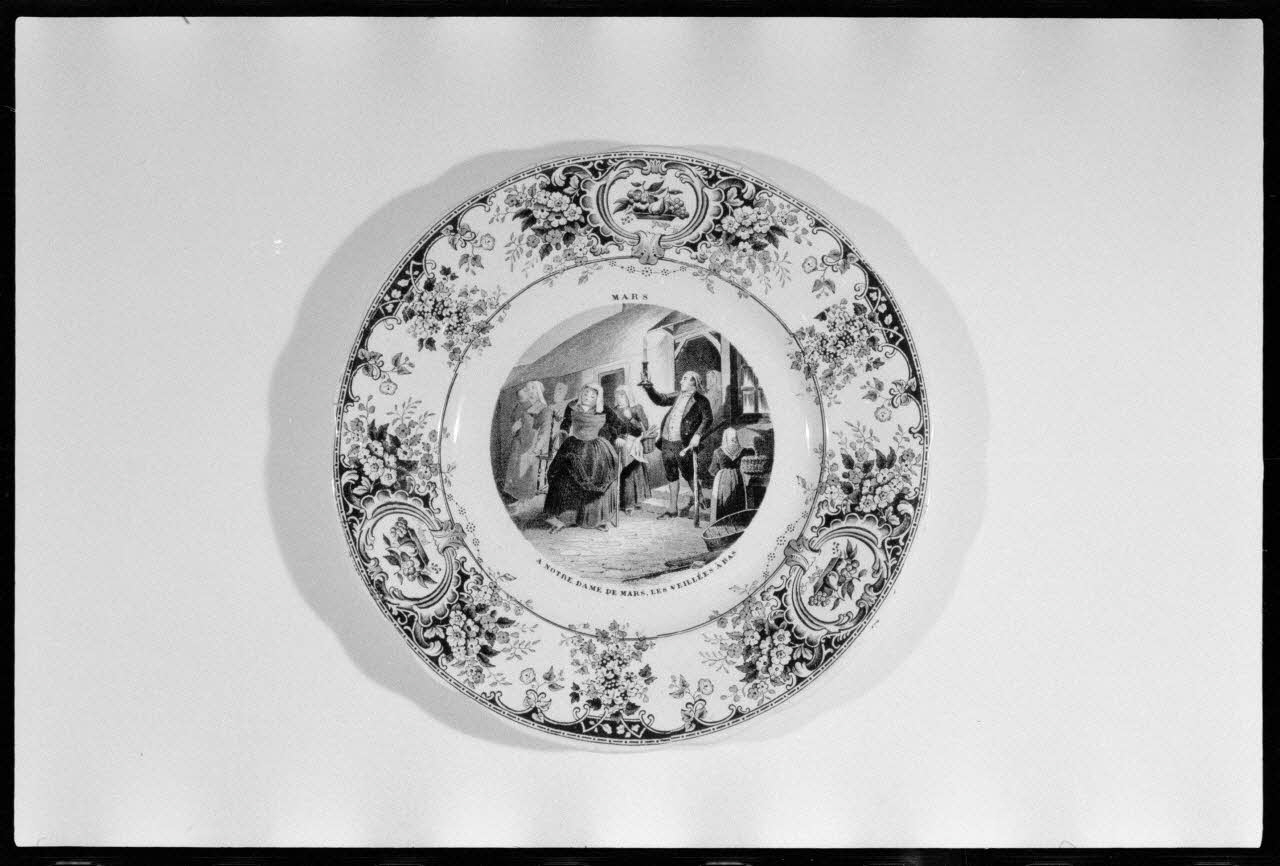 Alain Guey ; A. Chastanier photographie Assiette Ile-de-France, France 1974 Ph.1974.6.592 Photo