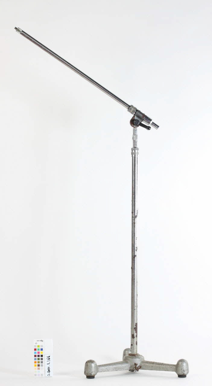 PIED DE MICRO 2003.28.3 Photo Mucem