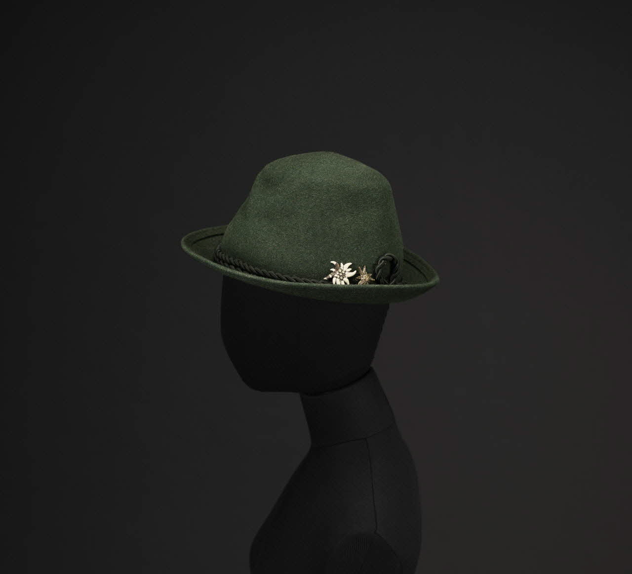 chapeau DMH1989.26.8.6 Photo Mucem / Marianne Kuhn