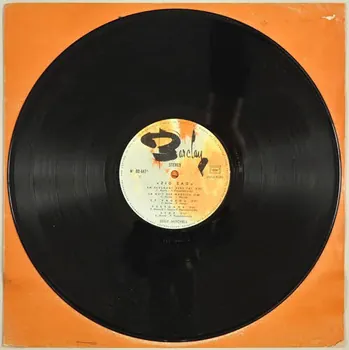 Jean-Claude Petit ; Francis Miannay ; Studio Landsdown ; David Baker ; Ted Lasry ; Studio Chappel ; Barclay ; Ivan Jullian ; John Timberly ; Studio Hérouville ; J.E. Fernandez ; Jean Bouchety ; Dominique Blanc Franquard ; Gilbert Moreau disque 33 tours Zig-Zag Londres(Angleterre) 1972 2001.69.16.36.1-3  Photo