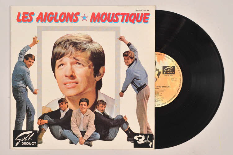 Moustique ; Les Aiglons ; Barclay ; Golf-Drouot ; Imprimerie Glory ; Photo X ; Gérard Neuvecelle disque - album 25 cm Les Aiglons - Moustique Île-de-France, France 1963 2001.69.16.57 Photo