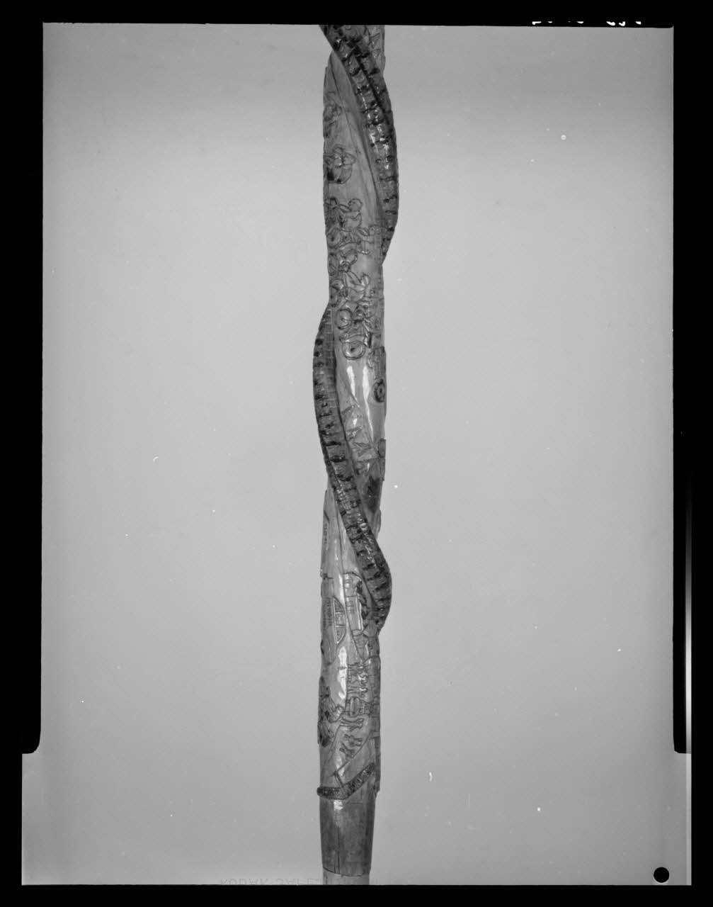 Pierre Soulier photographie MNATP. Exposition. Trésors d’art populaire dans les pays de France (11 mai 1956 - 24 septembre 1956) Ile-de-France, France 1956/3/1 Ph.1956.12.634 Photo