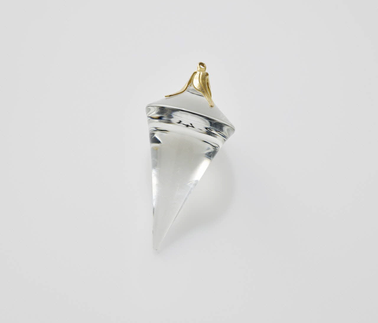 Soeurs de la Perpétuelle Indulgence - San Francisco pendule Pendule Soeur O'Logis France 2002 2002.92.41.4.2 Photo Mucem / Marianne Kuhn