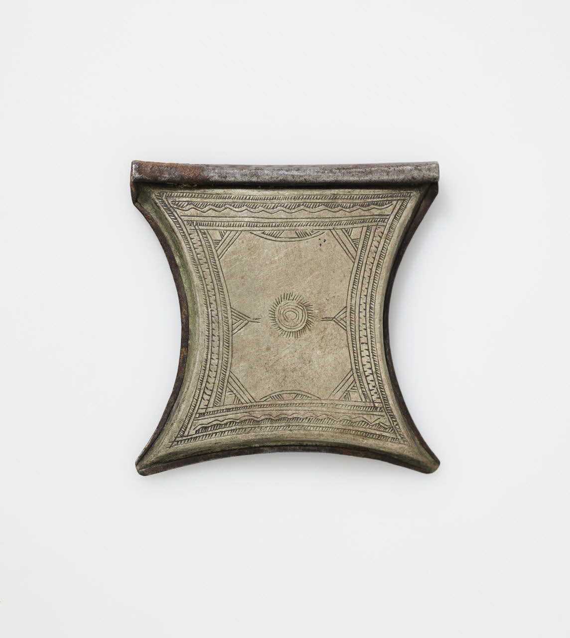 pendentif tshérot (Niger) ou terewt (Ahaggaar, Algérie) 2016.51.46 Photo Mucem / Marianne Kuhn