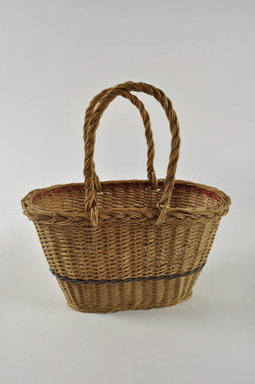 R. Weisshaupt CABAS Champagne-Ardenne, France 1946 1947.45.16 Photo Mucem