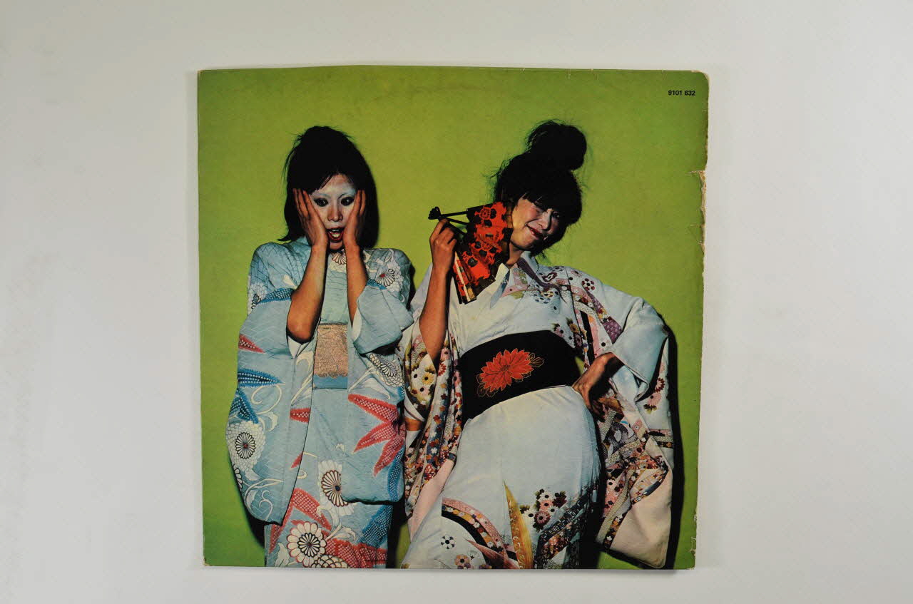 Ron Mael ; Sparks; ; Phonogram disque 33 tours Sparks 1974 2001.69.16.330.1-3 Photo Mucem