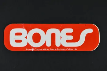Powell-Peralta autocollant Autocollant de marque de skateboard Californie, Etats-Unis 1979-1989 2002.34.26.62  Photo Mucem
