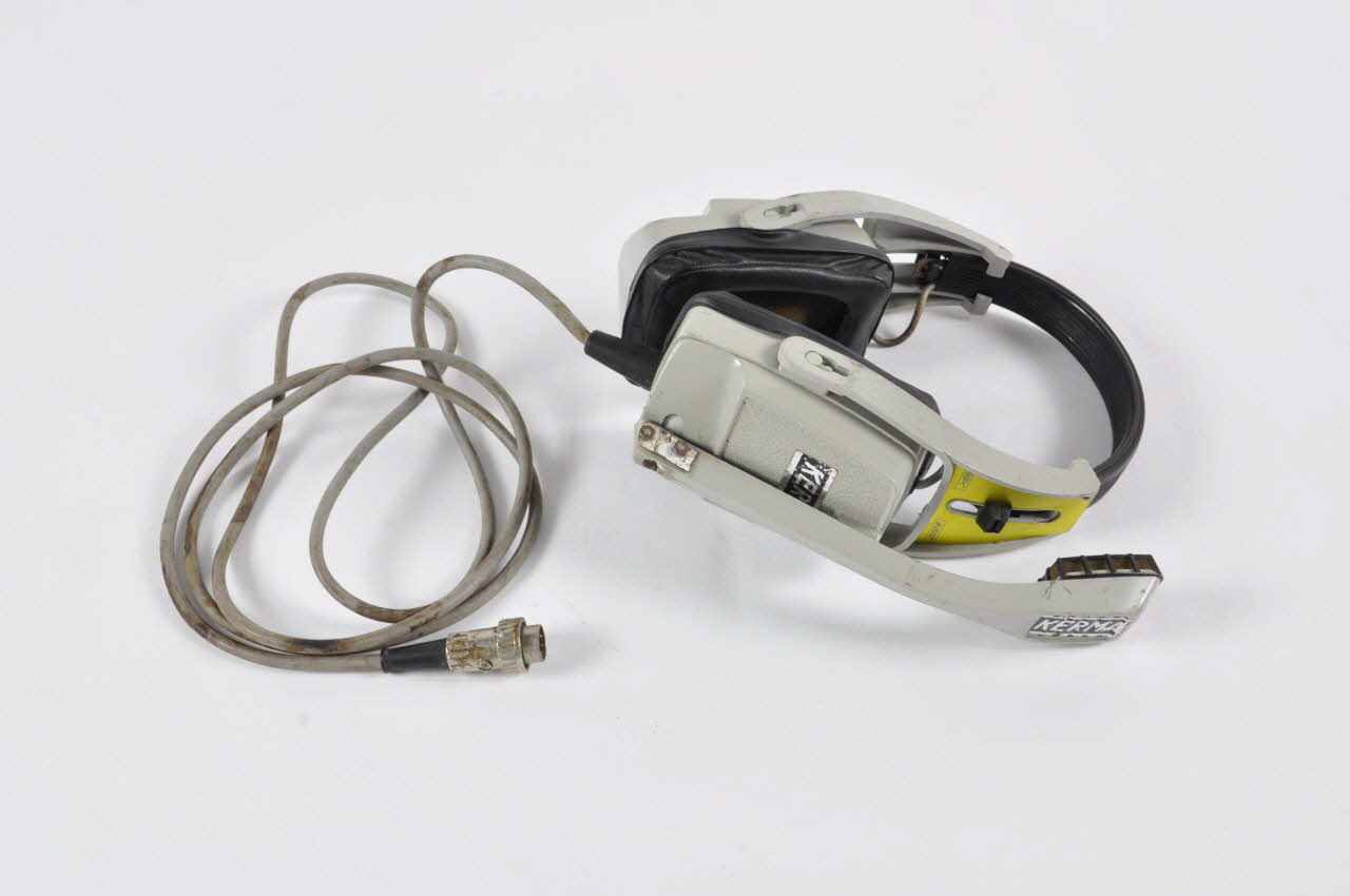 Kerma casque Elément de chronomètre ayant servi pour le skateboard 1970-1979 2002.34.37.13 Photo Mucem