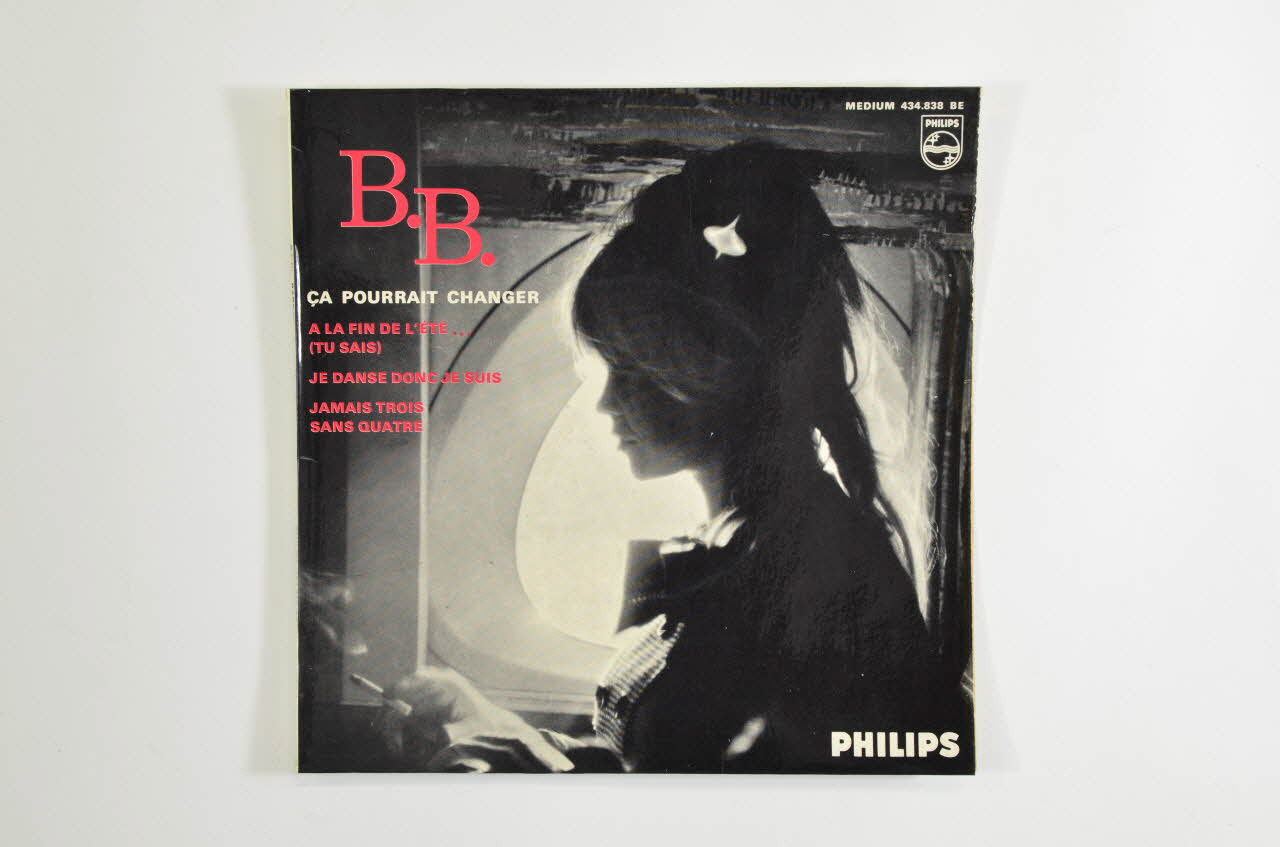 pochette de disque Jamais trois sans quatre 2001.69.16.3440 Photo Mucem