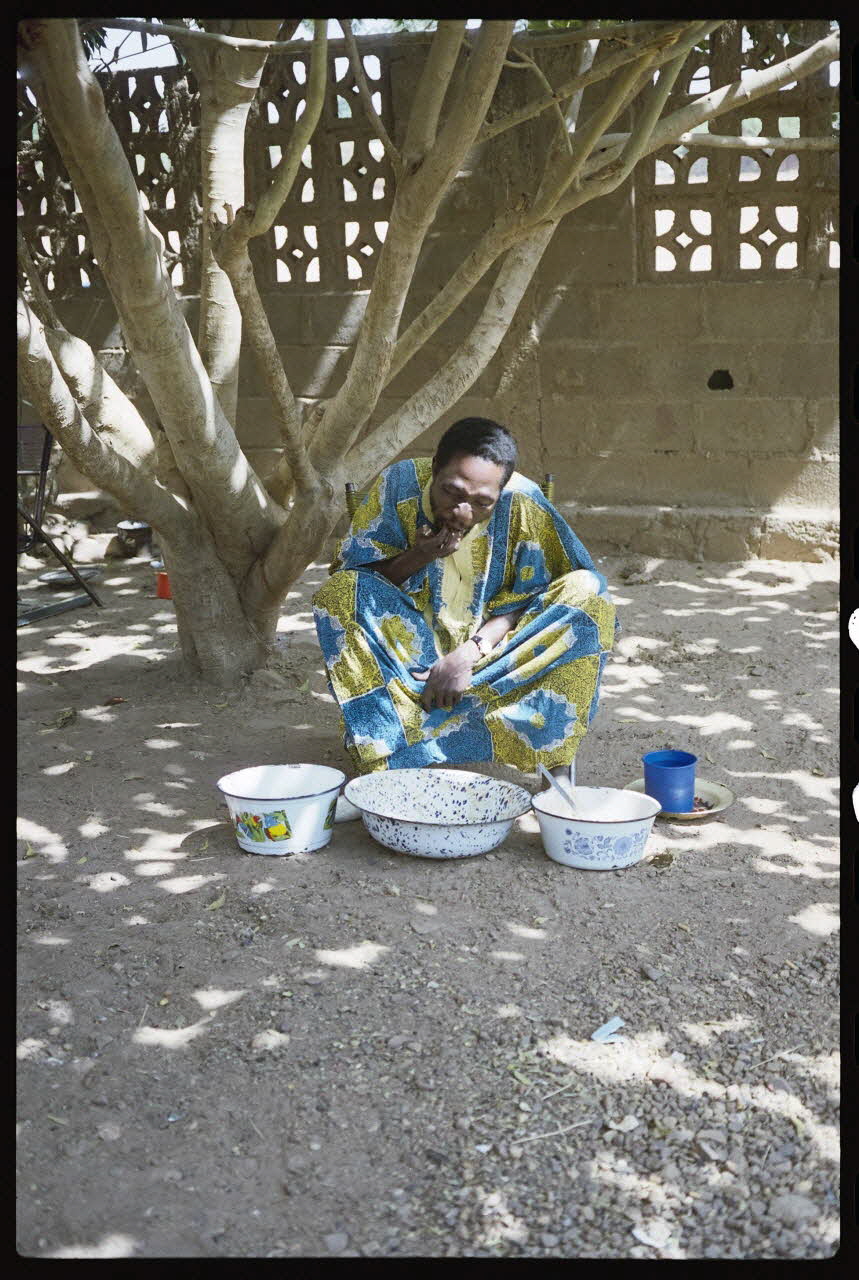 photographie MNATP. Exposition. Liens de famille (17 avril 1991 - 29 juillet 1991) Ph.1991.120.38 Photo