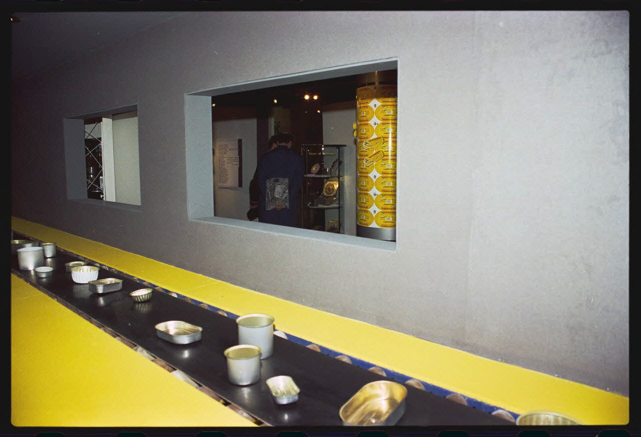 Hervé Jézéquel photographie MNATP. Exposition. Mise en boîte (6 octobre 1994 - 17 avril 1995) Aquitaine, France 1994/10/6 Ph.1994.93.9 Photo