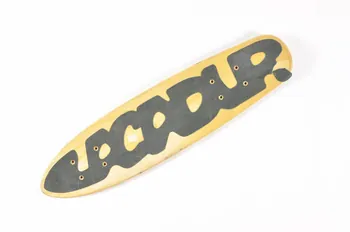 Lacadur planche de skateboard Rhône-Alpes, France 1975-1978 2002.43.9  Photo Mucem