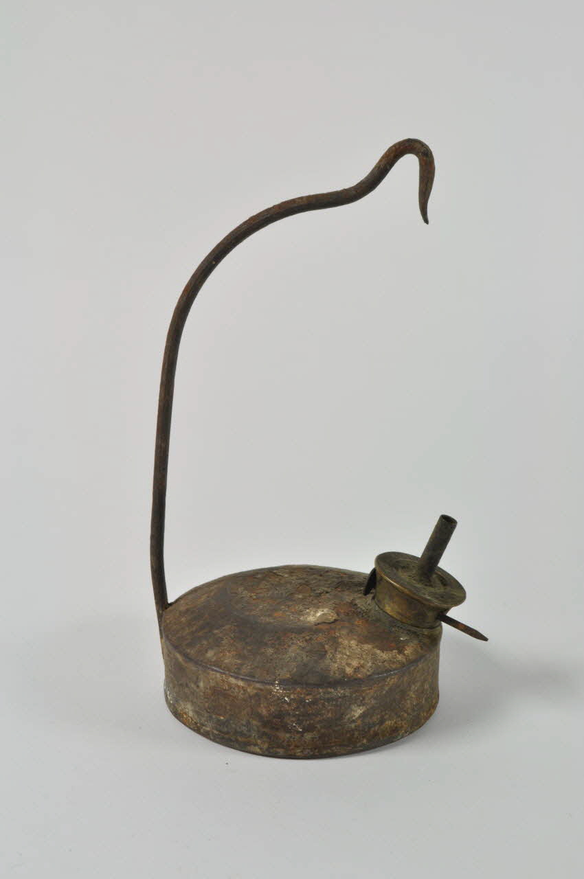 lampe à pétrole 1947.51.166 Photo Mucem