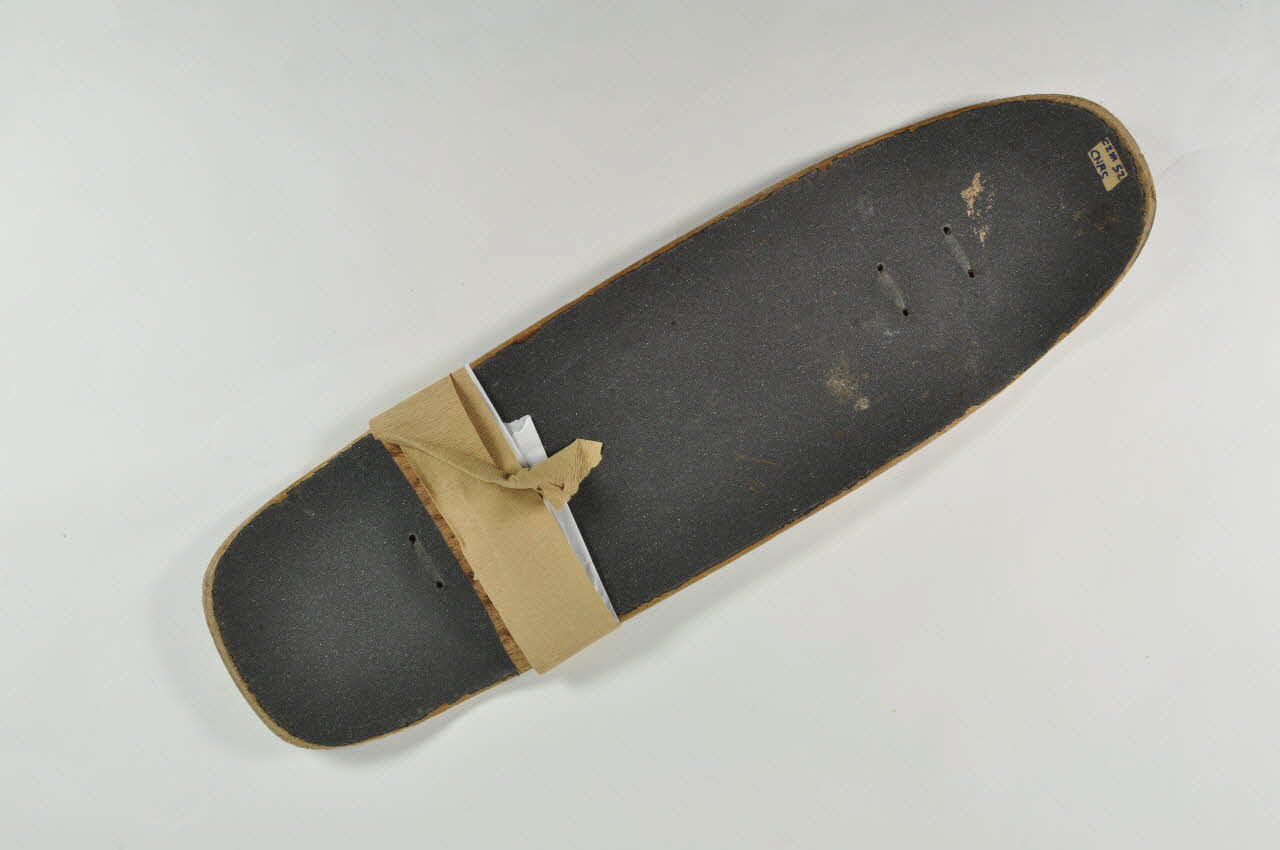 New Deal Skateboards planche de skateboard Modèle "Siamois" Etats-Unis 1991-1992 2002.45.119 Photo Mucem