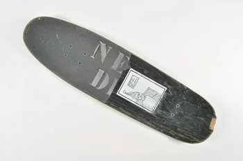 New Deal Skateboards planche de skateboard Pro model "Ed Templeton" Californie, Etats-Unis 1991 2002.45.125 Photo Mucem