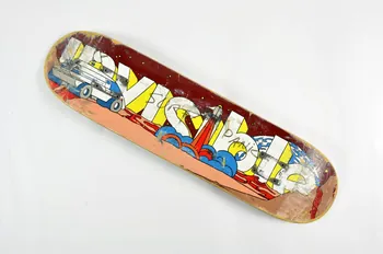 planche de skateboard Etats-Unis 1991-1999 2002.45.177  Photo Mucem