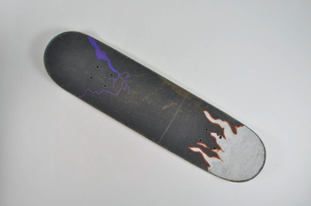 Powell-Peralta planche de skateboard Etats-Unis 1991-1999 2002.45.201  Photo Mucem