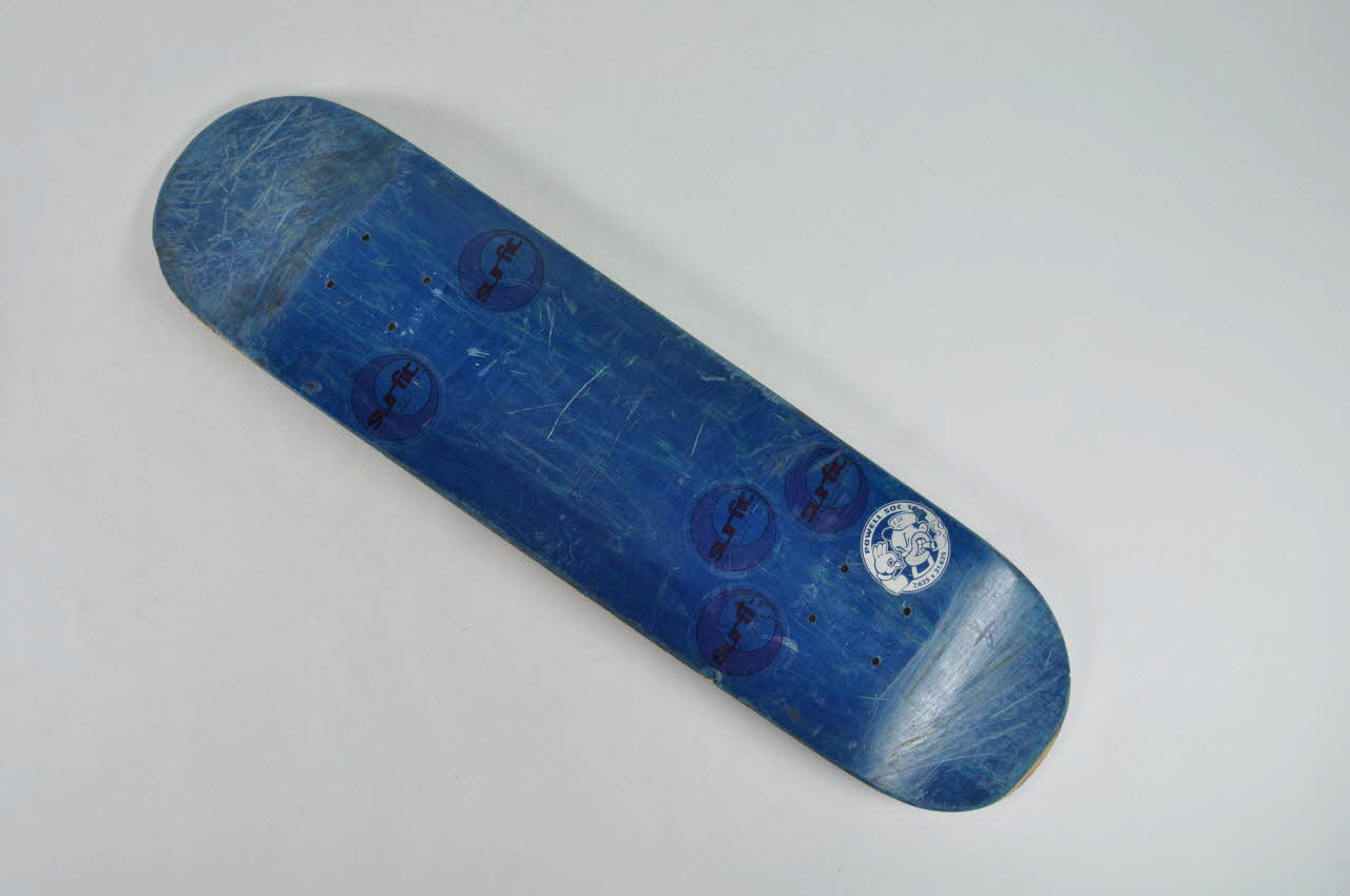 Powell-Peralta planche de skateboard Etats-Unis 1991-1999 2002.45.202  Photo Mucem