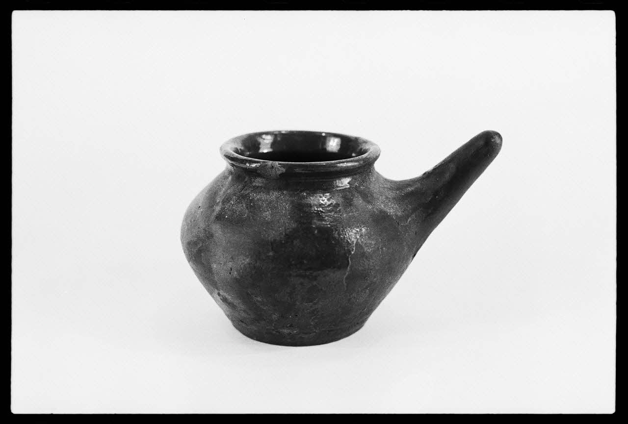 photographie Pot à manche Ph.1977.1.1351  Photo